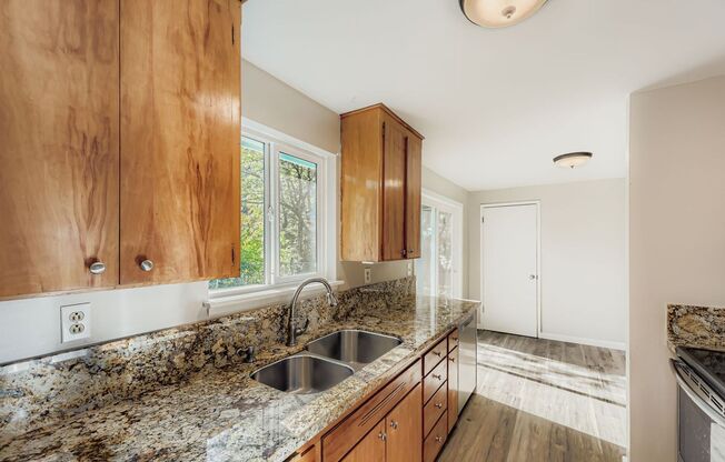 Fully-Remodeled 3 Bed 1 Bath Mountlake Terrace Home!
