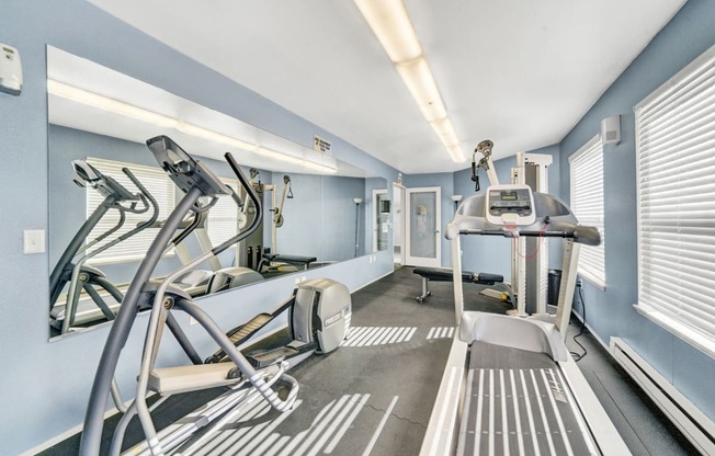 Fitness Center at Hampton Park Apartments, Tigard, 97223