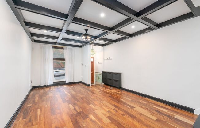 128 S. Ellwood Avenue/3 Bedroom, 2 Bath Townhouse in Patterson Park