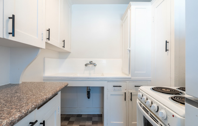 1 bed, 1 bath, 760 sqft, $2,200, Unit 501