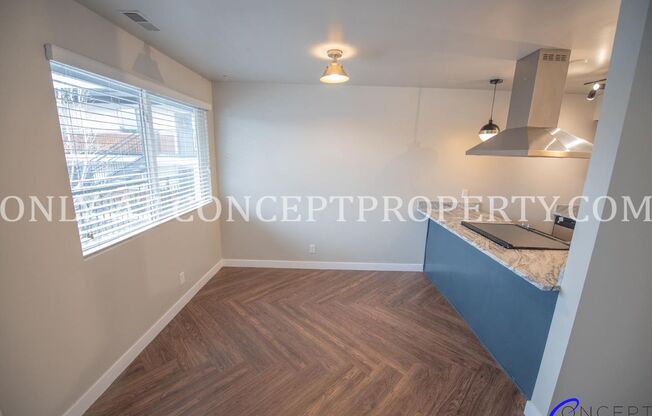 2 beds, 1 bath, 902 sqft, $1,695, Unit 14