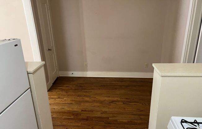 1 bed, 1 bath, $825