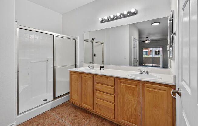 3 beds, 2 baths, $1,680, Unit # 1208