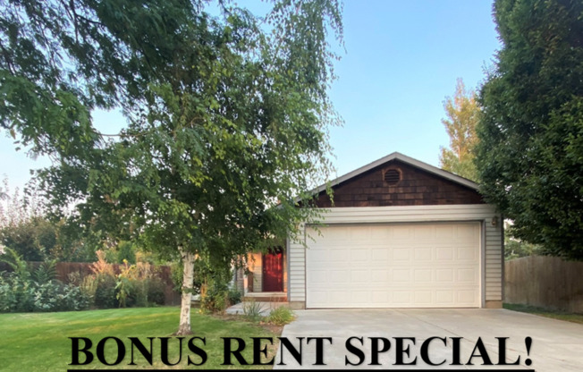 BONUS RENT SPECIAL! 3 Bed on Cul-de-sac with Great Backyard and Lawn Service!