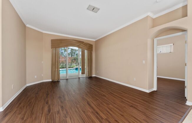 Spacious 4/3 Pool Home in the Gated Lake Fischer Estates of Gotha