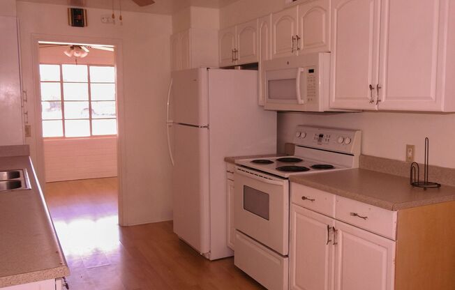 2 beds, 2 baths, $1,400