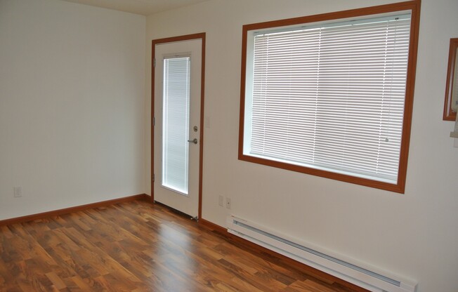 Studio, 1 bath, 428 sqft, $695, Unit 126