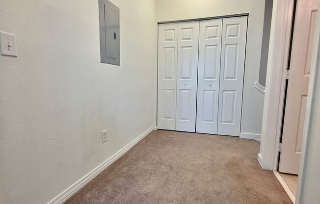 2 beds, 2 baths, $2,300, Unit Unit 1203