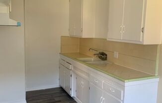 1 bed, 1 bath, $1,700, Unit C