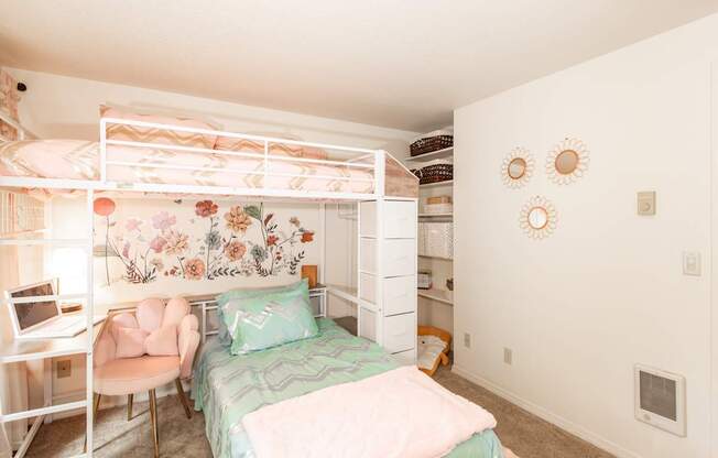 Kings Court model second bedroom