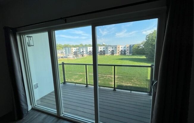 2 beds, 2 baths, 1,034 sqft, $1,850, Unit Lime 212