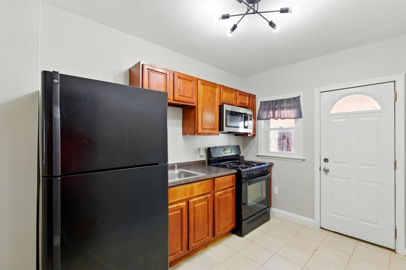 5306 READY AVE