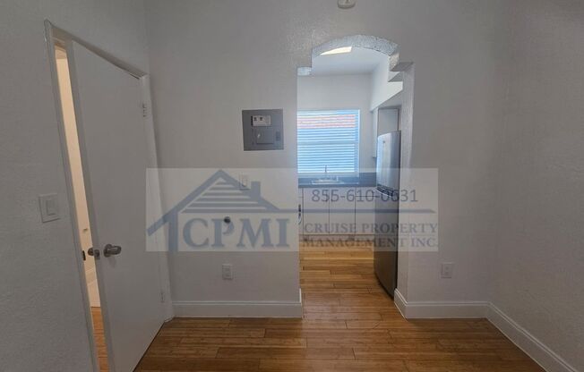 Studio, 1 bath, 575 sqft, $1,595, Unit 12