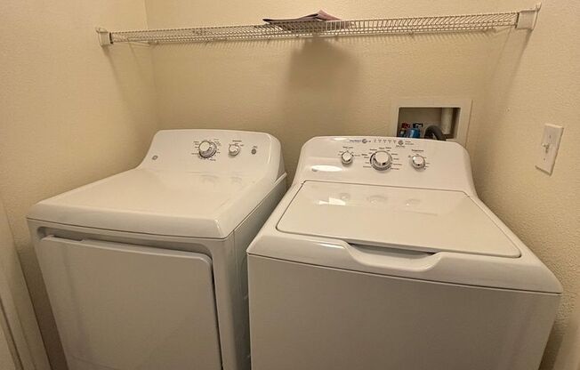 3 beds, 2 baths, $1,650