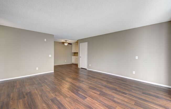 1 bed, 1 bath, 605 sqft, $1,975, Unit 586 - 09