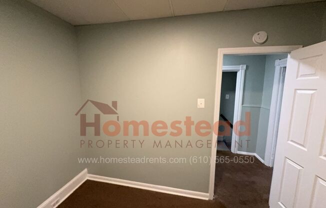 3 beds, 1 bath, $1,600