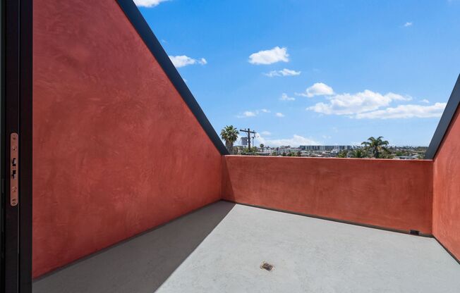 Studio, 1 bath, 353 sqft, $2,295, Unit Unit 21