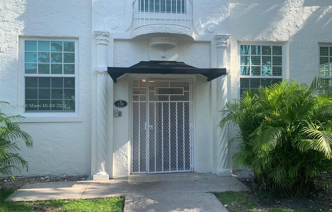 130 ANTIQUERA AVE