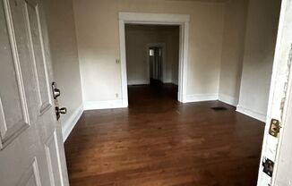 4 beds, 1 bath, 1,654 sqft, $1,750, Unit 1624