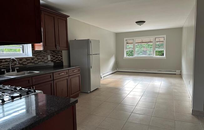 3 beds, 1 bath, $3,643, Unit 1