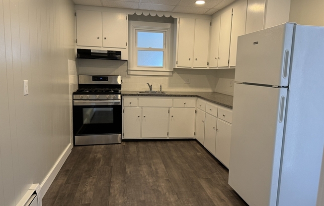 1 bed, 1 bath, 587 sqft, $1,400, Unit 1W