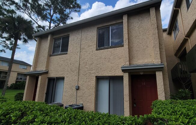 Condo Near Semoran and Curry Ford, Orlando!