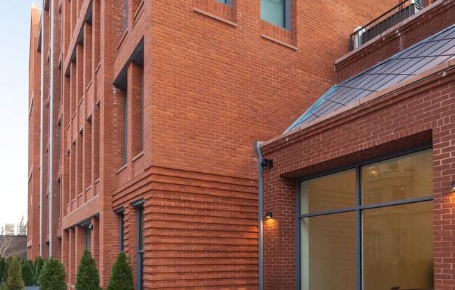 Studio, 1 bath, 470 sqft, $3,395, Unit 420