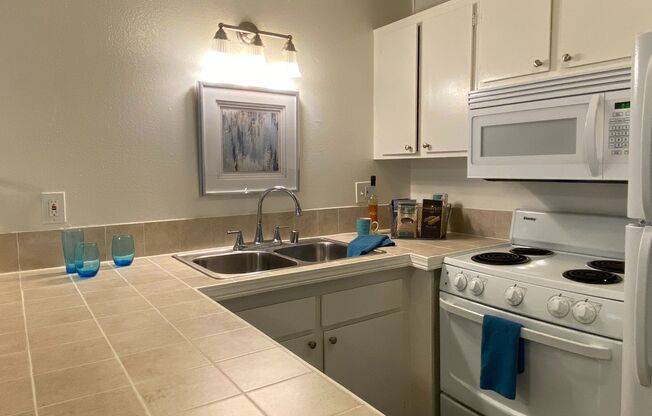 1 bed, 1 bath, $1,650, Unit 205