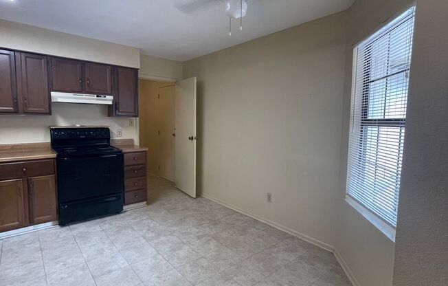 3 beds, 2 baths, $1,550