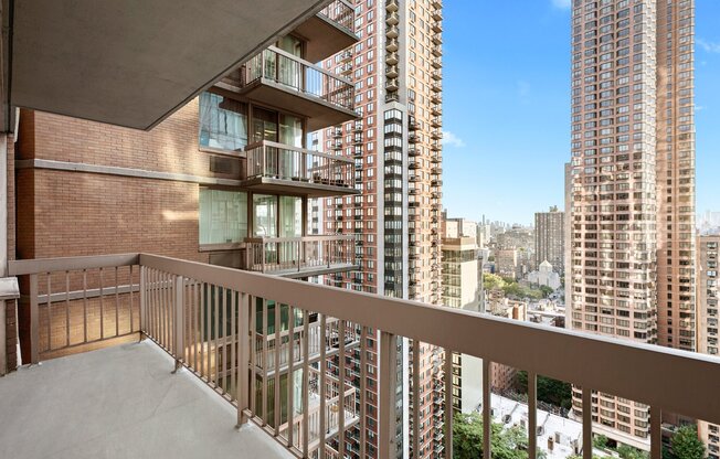 1 bed, 2.5 baths, 770 sqft, $4,995, Unit 26B