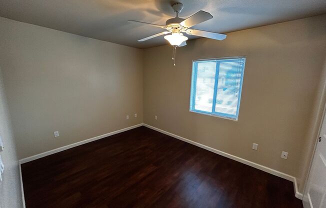 3 beds, 2 baths, 1,194 sqft, $1,595, Unit Unit 8