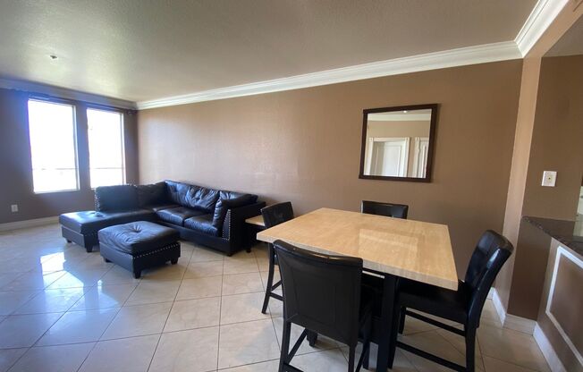 1 bed, 1 bath, $1,700, Unit #322