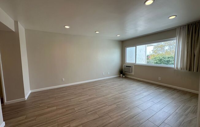 Studio, 1 bath, 500 sqft, $1,550, Unit 306