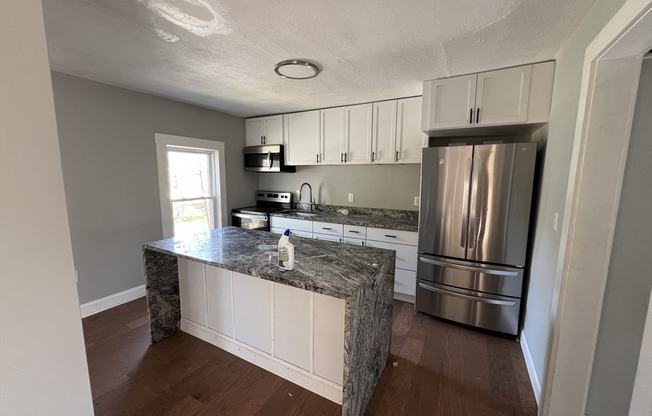 50 W MAIN ST