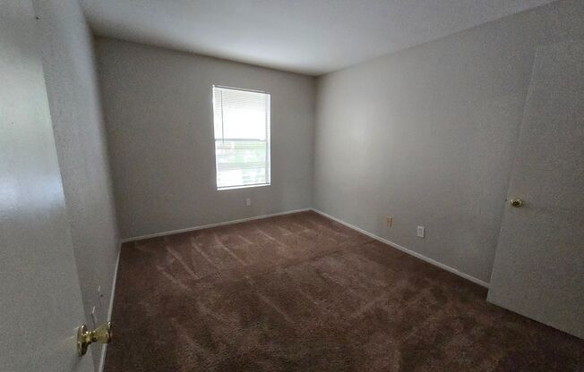 1 bed, 1 bath, $1,050, Unit Bldg. G