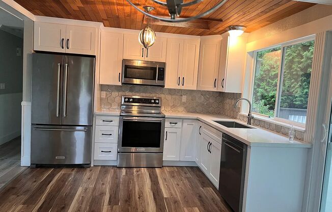 Beautiful 4-Bedroom Home in Bothell in Great Location!