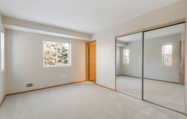 3 beds, 2 baths, 1,200 sqft, $2,195, Unit 14240F