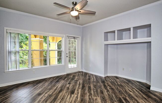 2 bedroom/2 bath, 1st floor unit with a 1-car garage!