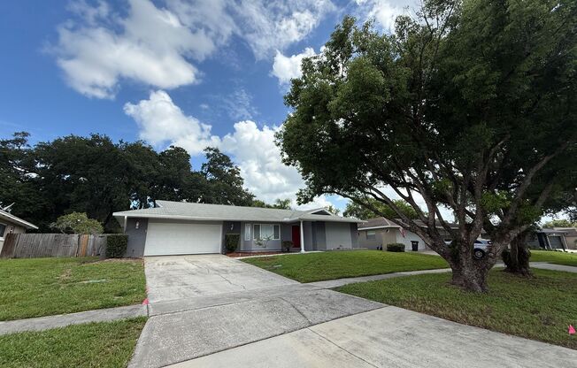 Pretty 3/2 Pool Home in Spring Oaks Community in Altamonte!