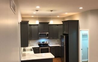 511 North Lee St APT B