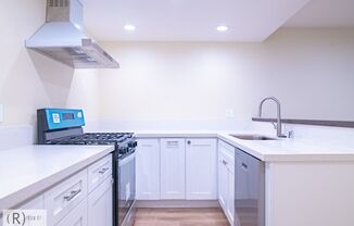3 beds, 3 baths, $3,500