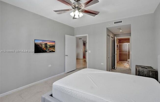 1 bed, 1.5 baths, $3,500, Unit # 808