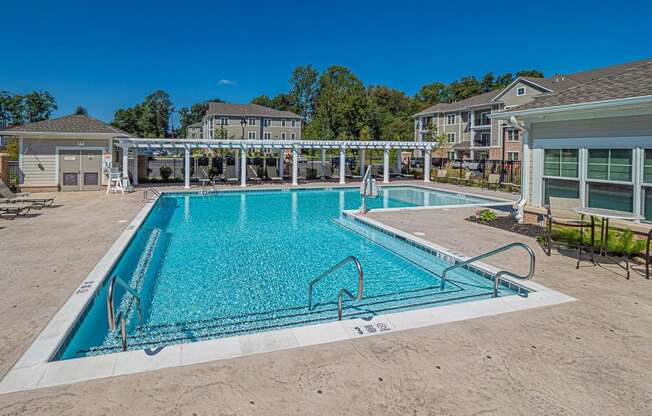 Pool at Heritage Court, New Jersey