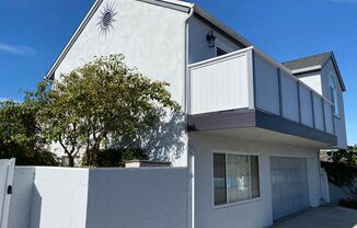 Downtown El Segundo Executive One Bedroom!!