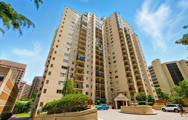 Spacious 1-bedroom, 1-bath condo