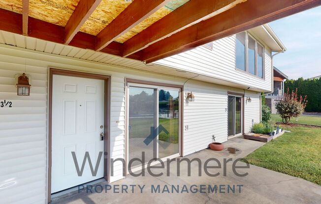 763 1/2 Village Way - Golf Course View