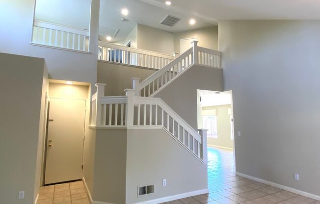Reflections Home in Pleasanton – 3BR + Loft, 2.5 Bath, Close to Downtown, Alisal, Harvest Park & Amador!