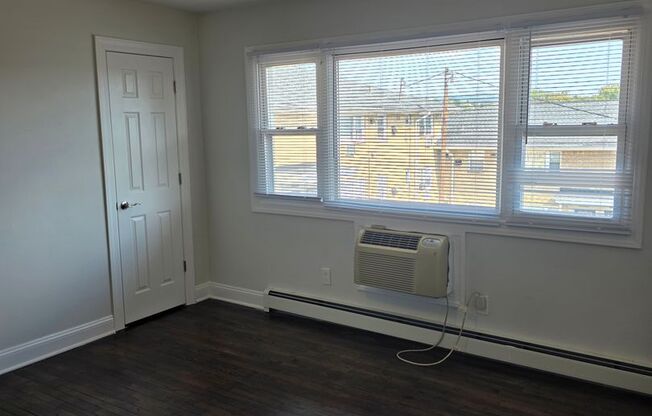 1 bed, 1 bath, 652 sqft, $1,795, Unit 404
