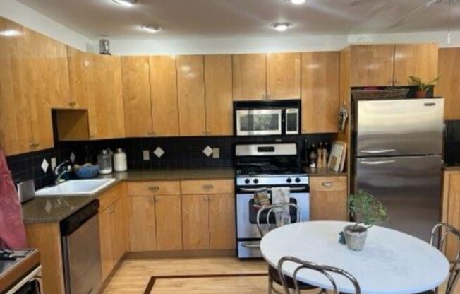 Beautiful Apartment on Lake Harriet