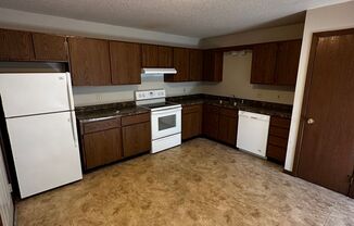 2 beds, 1 bath, 800 sqft, $825